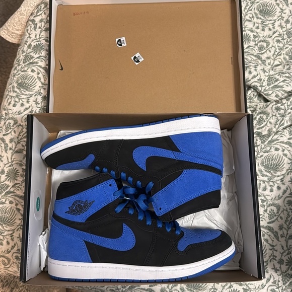 Air Jordan 1 Royal Reimagined 2023 Size 11 Used 9/10 condition - Picture 10 of 11